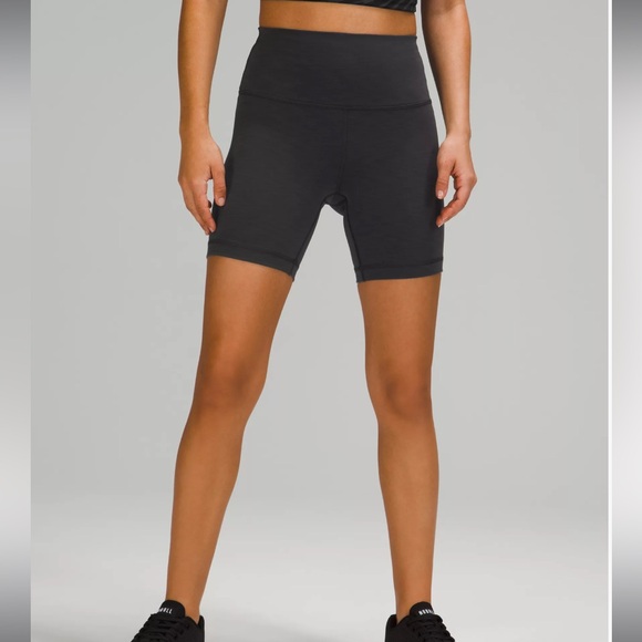 Lululemon WUNDER TRAIN HIGH-RISE SHORT 6" in heathered grey - Picture 1 of 5